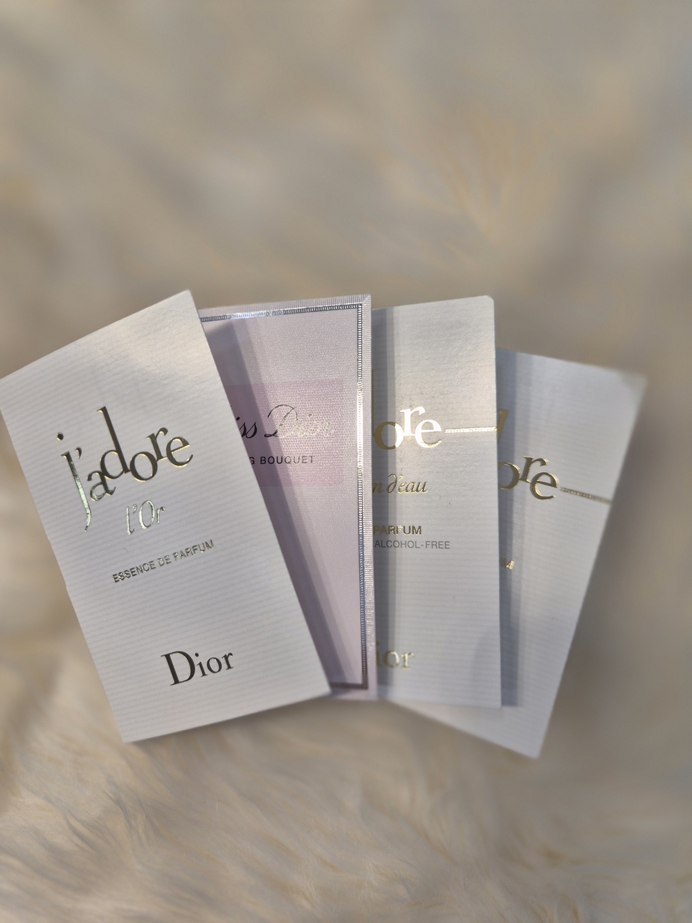 Dior J'adore Perfume Sample Set - White & Gold - Picture 1 of 7